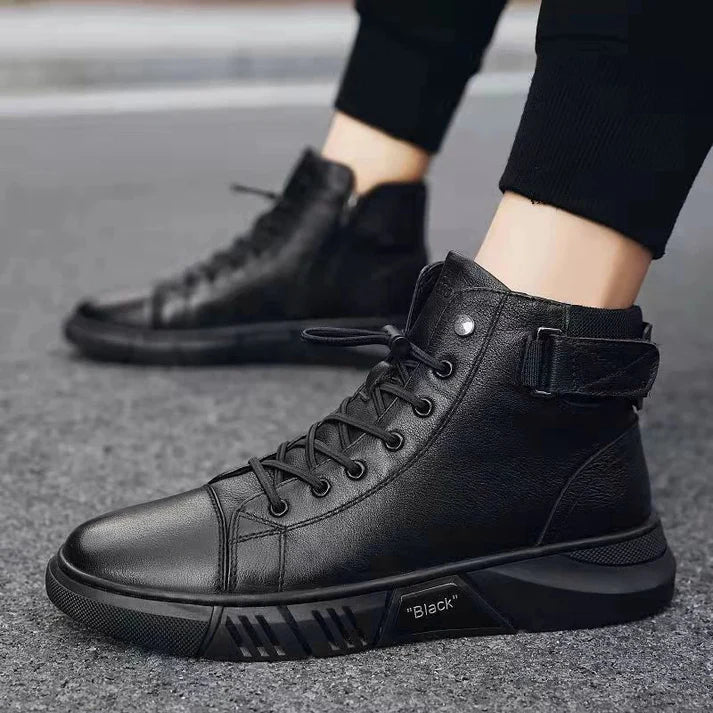 Bota Masculina em Couro Ferrutini FRT260