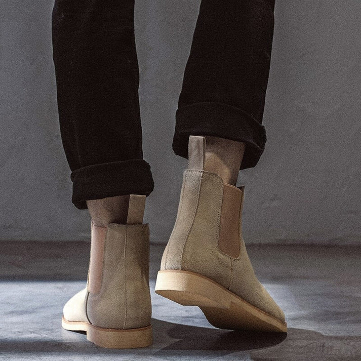 Bota Chelsea em Couro Masculina Ferrutini FRT249