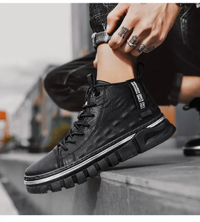 Bota Masculina em Couro Genuino - Tratora Premium